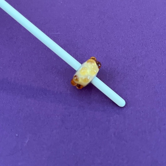 Trollbeads Golden Bud bead. - Picture 5 of 9